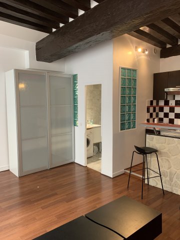 Location Appartement  1 pièce (studio) - 32m² 75004 Paris